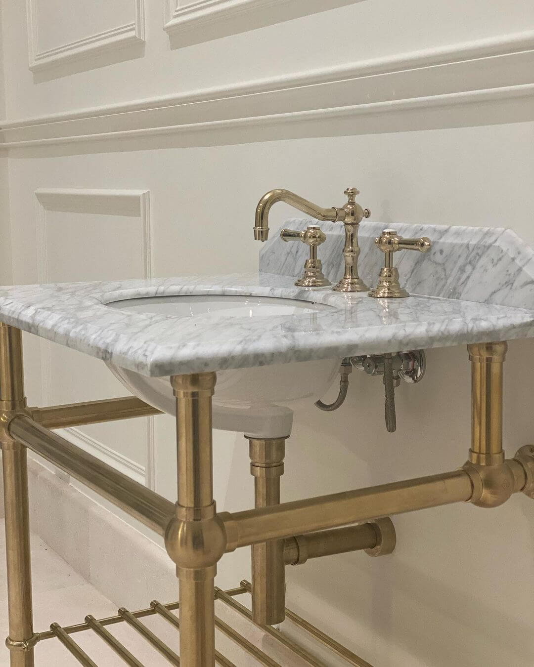 Turner Hastings Mayer Basin Stand With 75 x 55 Real Carrara Marble Top Brushed Brass